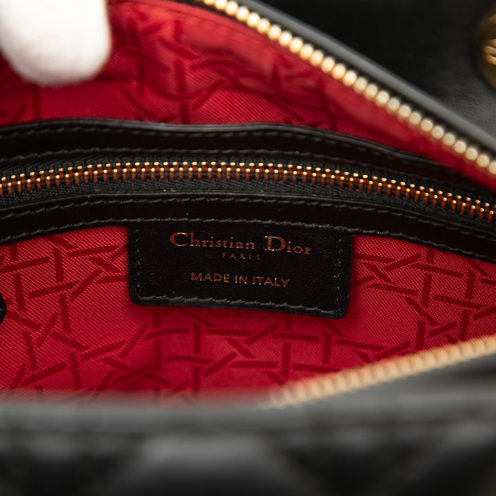 Dior Medium Cuir d’agneau Cannage Lady Dior