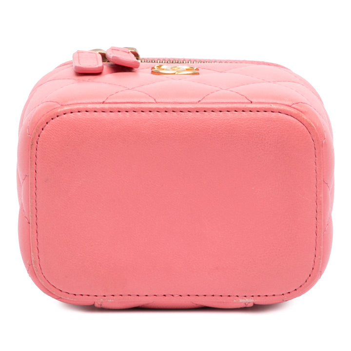 Chanel Mini Matelassé Cuir d’agneau Perle Crush Vanity avec chaîne