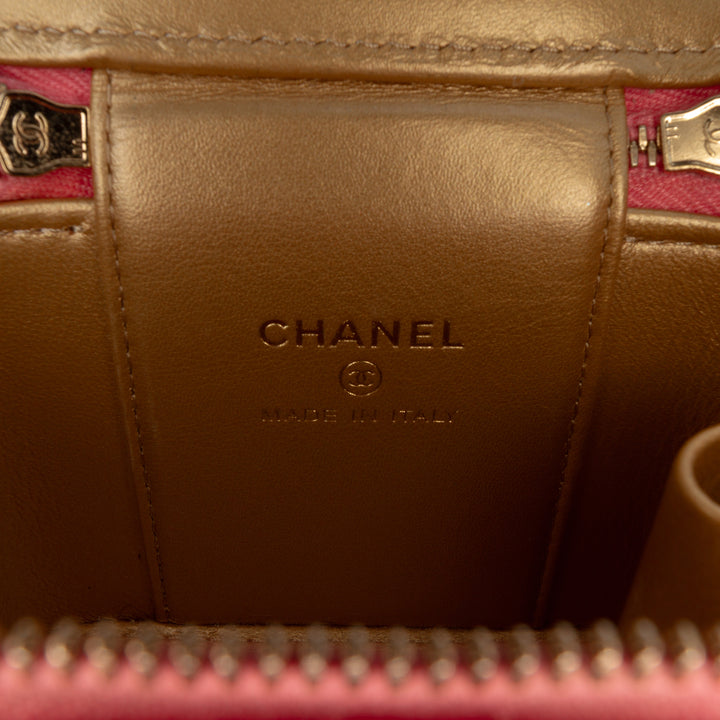Chanel Mini Matelassé Cuir d’agneau Perle Crush Vanity avec chaîne