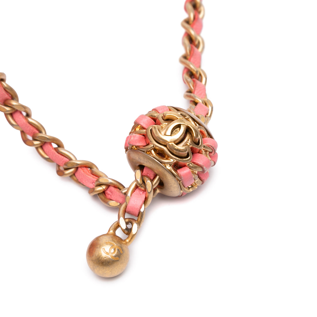 Chanel Mini Matelassé Cuir d’agneau Perle Crush Vanity avec chaîne