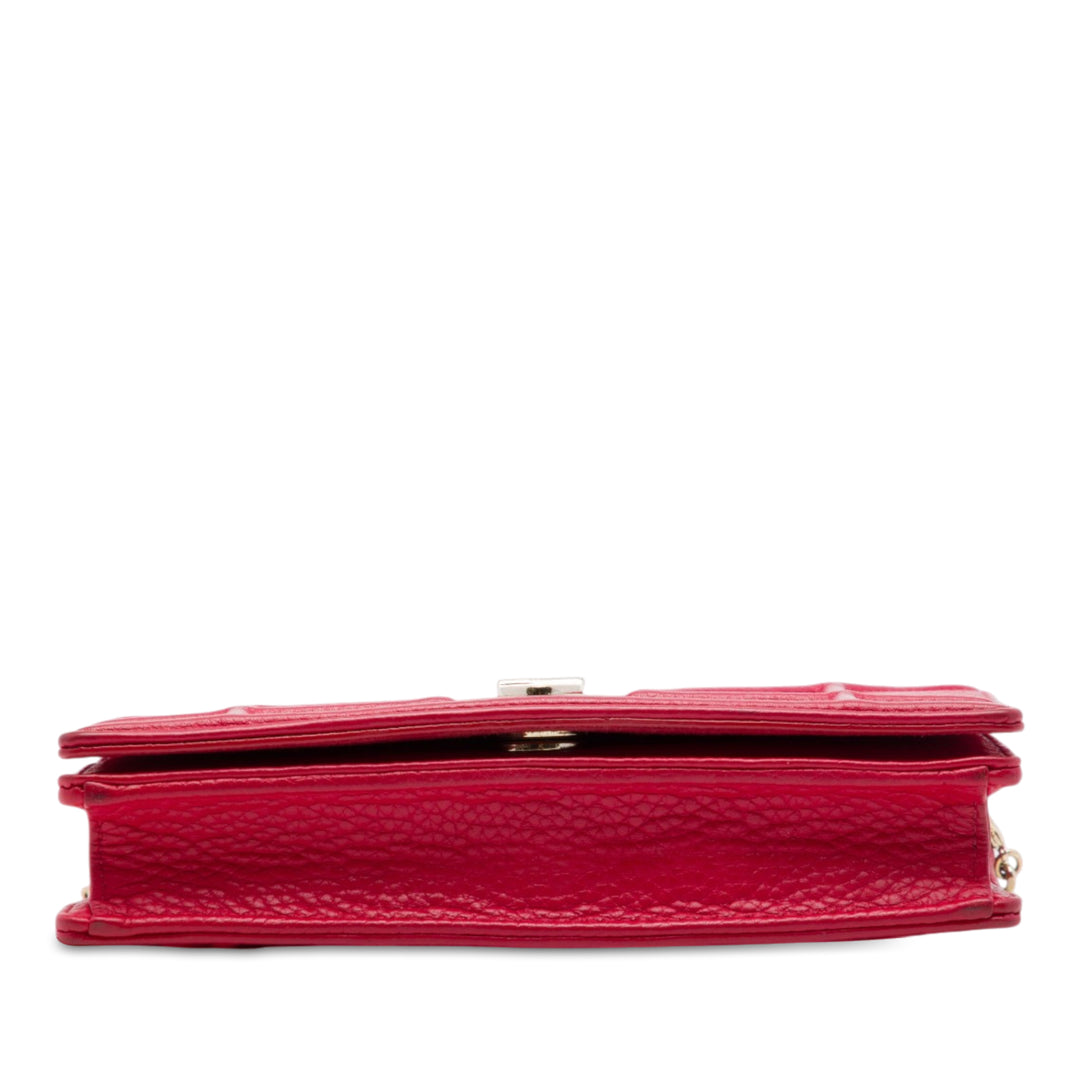 Dior grainé Diorama Wallet on Chain Cuir de veau grainé Rouge – vue 3 – GABY PARIS