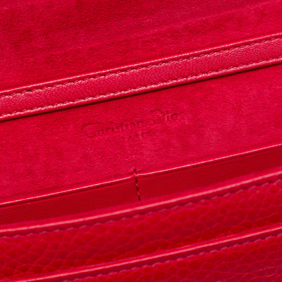 Dior grainé Diorama Wallet on Chain Cuir de veau grainé Rouge – vue 5 – GABY PARIS