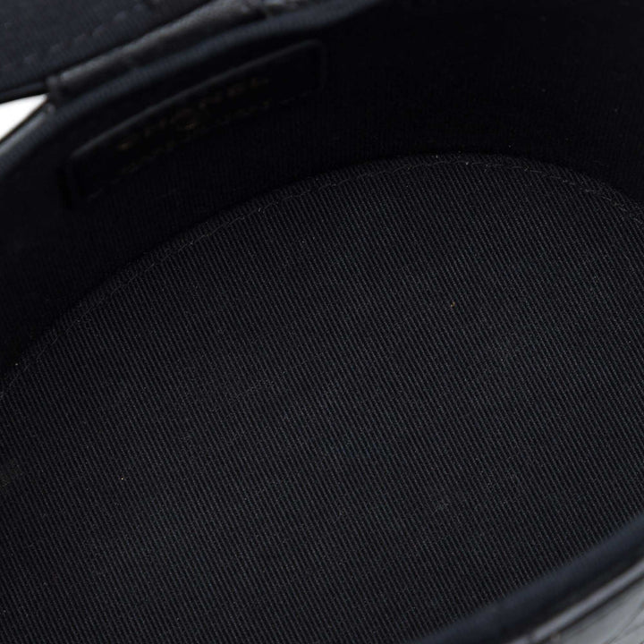 CC Matelassé Rond Vanity Pochette avec chaîne Cuir d'agneau Noir