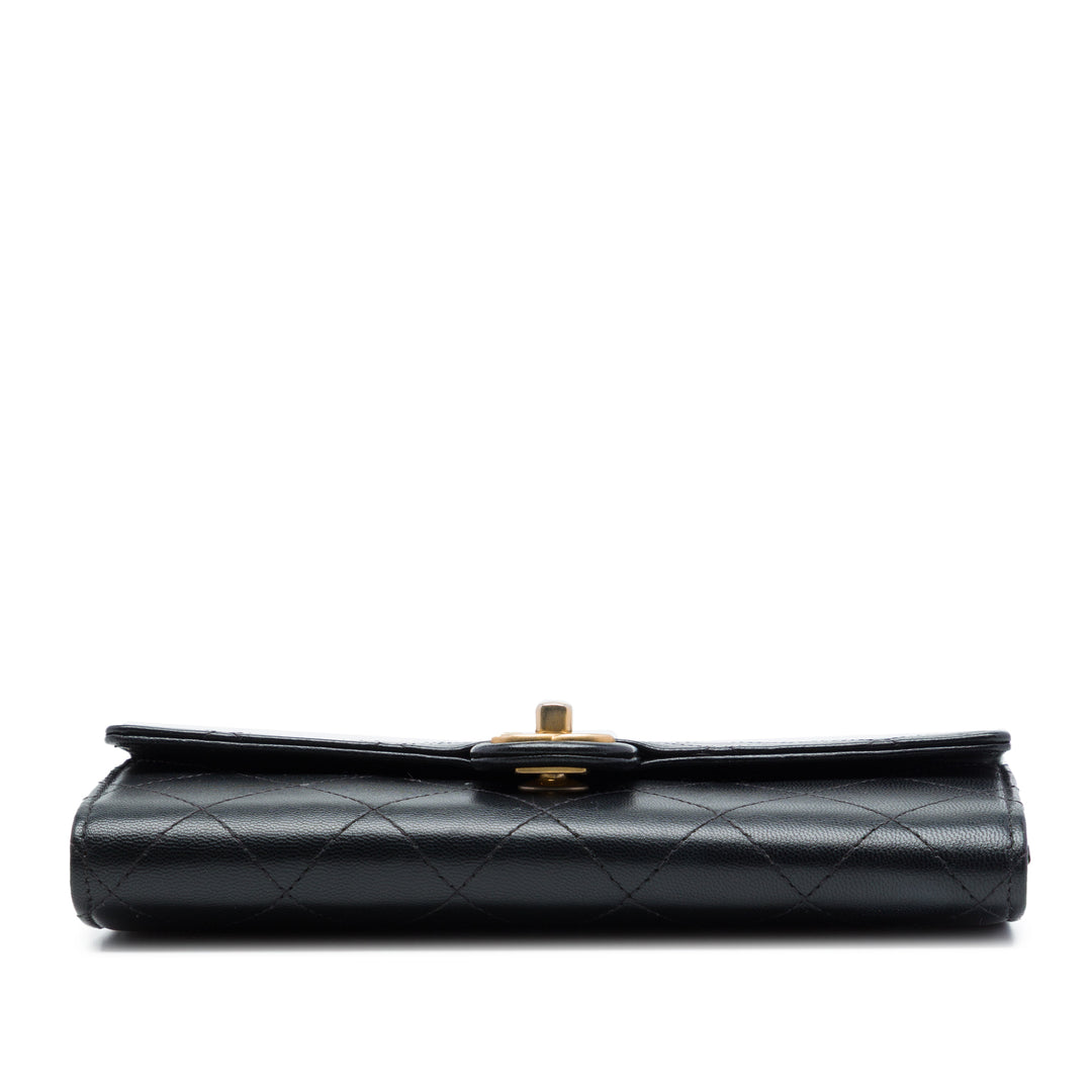 Matelassé Chic Perles Pochette avec chaîne Cuir de chèvre Noir