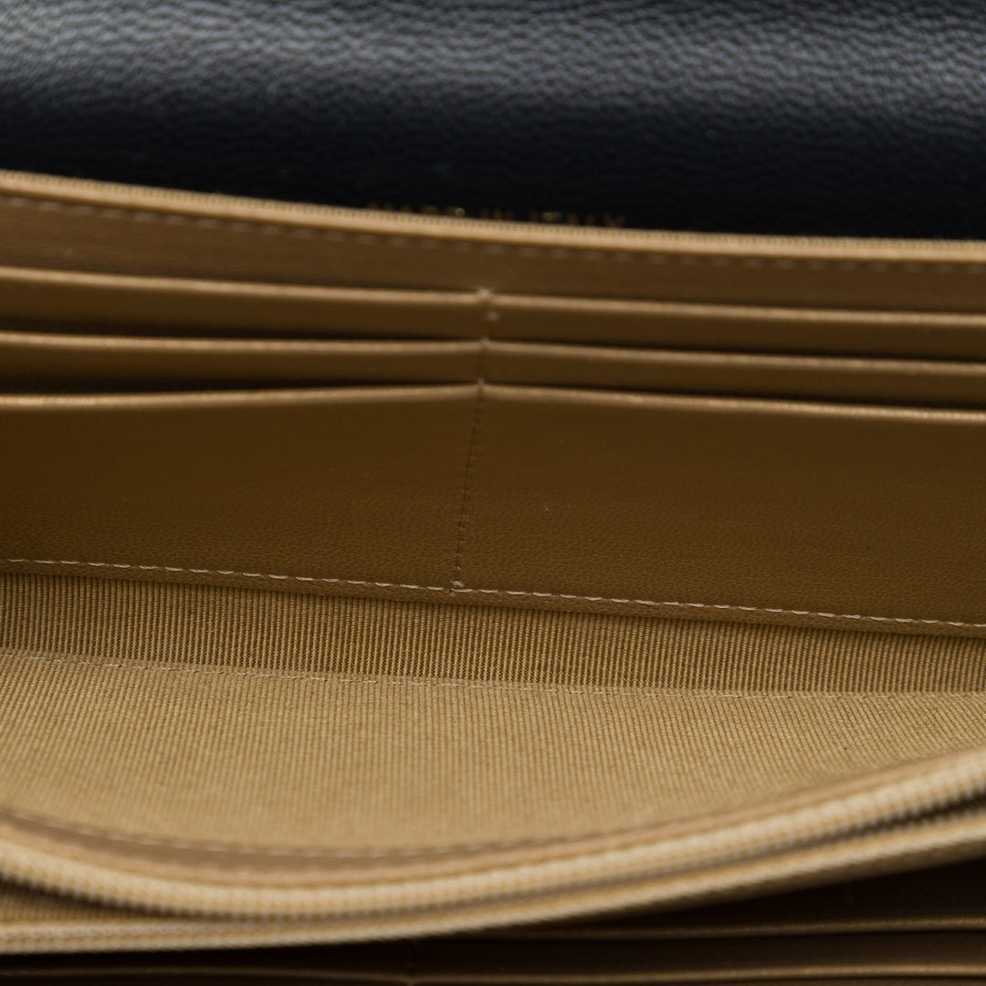 Matelassé Chic Perles Pochette avec chaîne Cuir de chèvre Noir