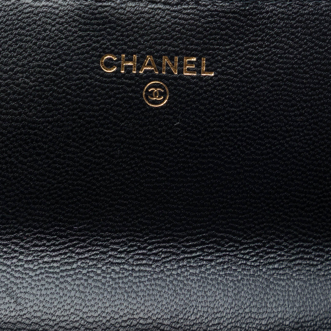Matelassé Chic Perles Pochette avec chaîne Cuir de chèvre Noir