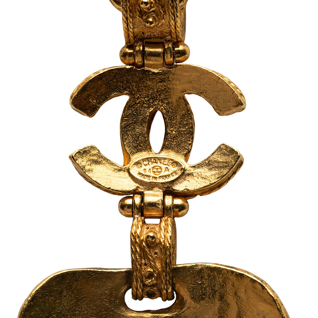 Chanel Doré Plated Gripoix CC Heart Pendant Collier Doré – GABY PARIS Authentique