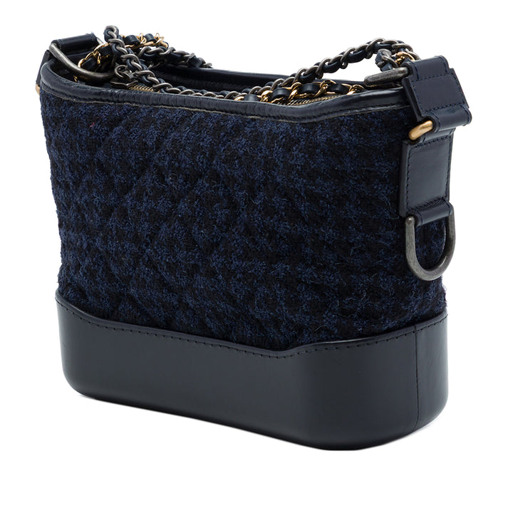 Chanel brodé Gabrielle Sac Petit Tweed Bleu – vue 2 – GABY PARIS