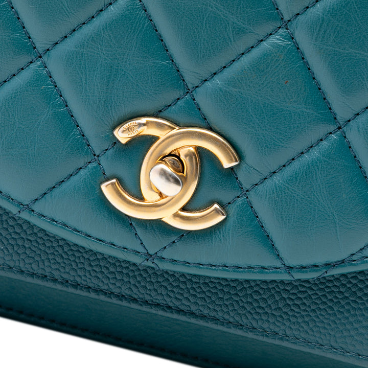 Chanel Mini Matelassé Cuir de veau et Caviar Chain Handle à rabat