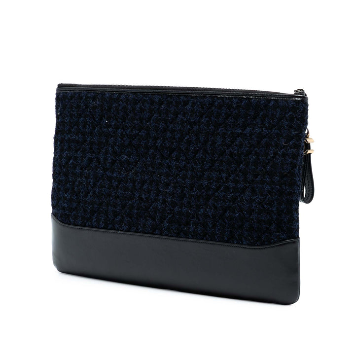 Chanel Large Tweed et Cuir de veau brodé Gabrielle O Étui Pochette