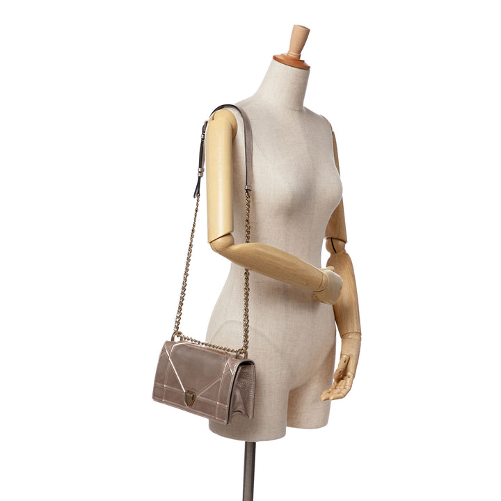 Small Metallic Grained Calfskin Diorama Flap Gold - Gaby Paris