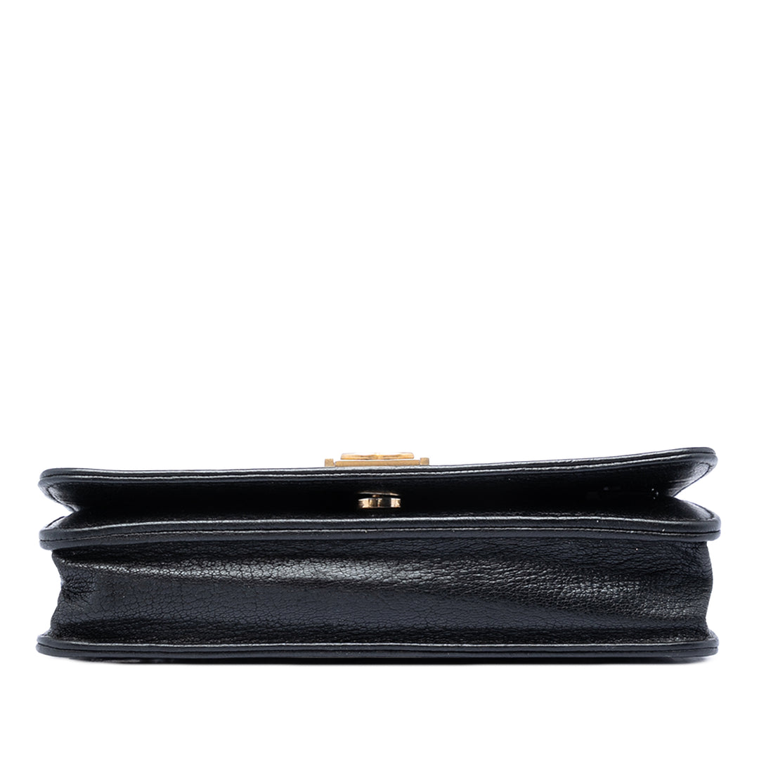 Chanel clouté Cuir de veau grainé Boy Wallet on Chain