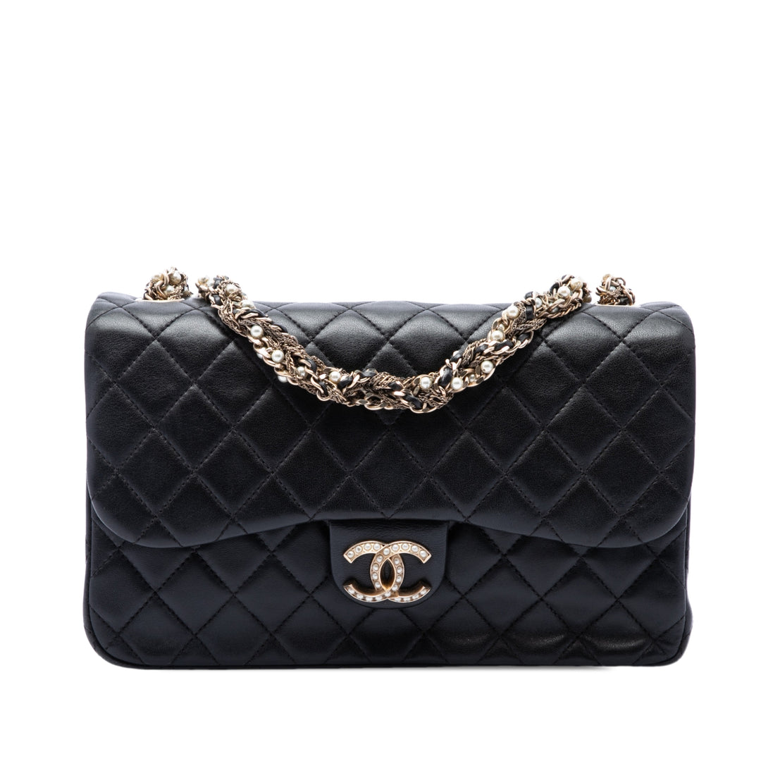 Chanel Matelassé Westminster Perle à rabat Moyen Cuir d'agneau Noir