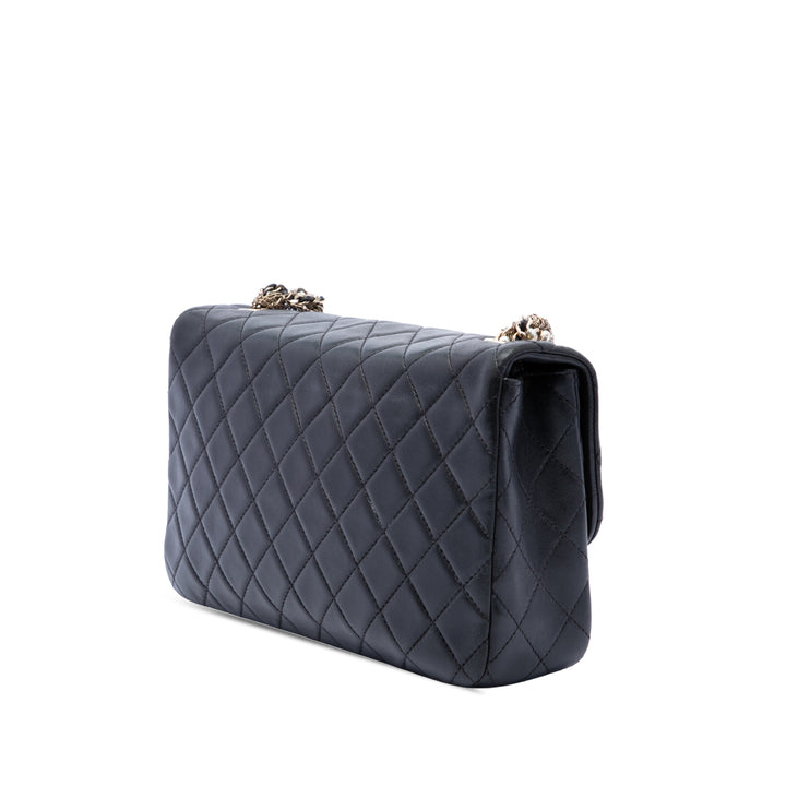 Chanel Matelassé Westminster Perle à rabat Moyen Cuir d'agneau Noir