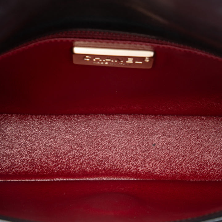 Chanel Matelassé Westminster Perle à rabat Moyen Cuir d'agneau Noir