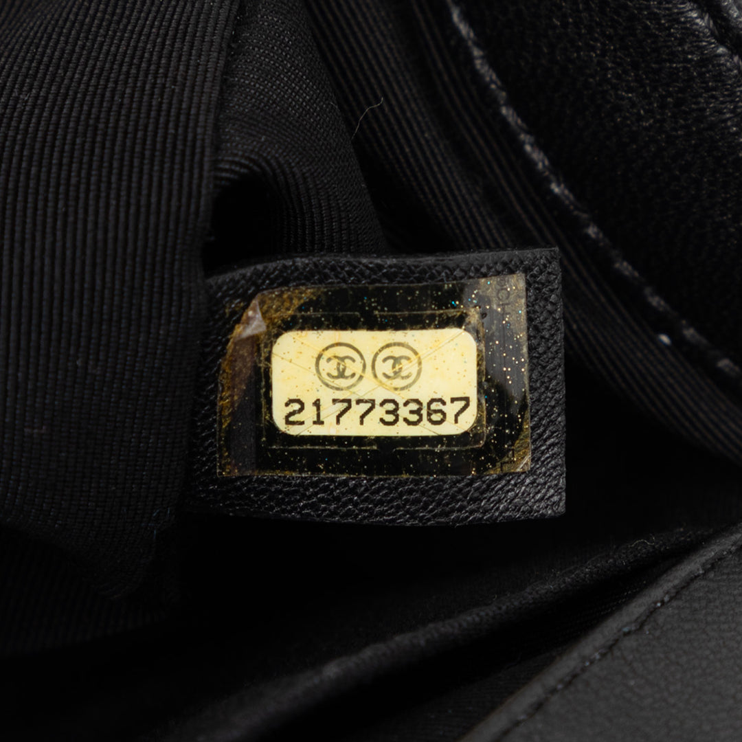 Chanel Multicolor Matelassé Crest Boy à rabat Moyen Cuir d'agneau