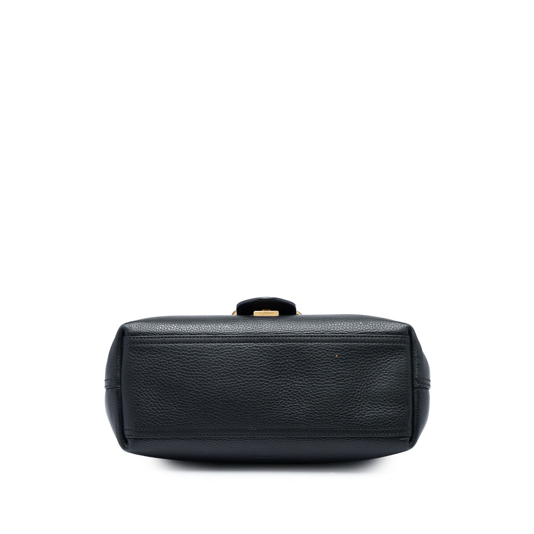 Gucci Sac porté épaule GG Marmont Petit Cuir de veau Noir – vue 3 – GABY PARIS