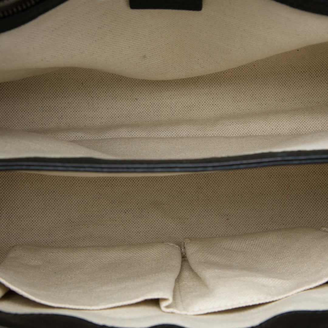 Gucci Sac porté épaule GG Marmont Petit Cuir de veau Noir – vue 4 – GABY PARIS