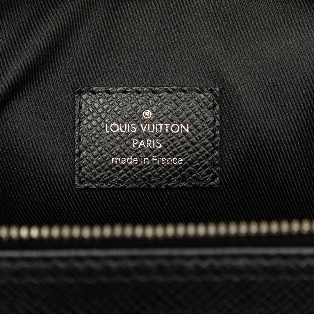 Louis Vuitton Porte-documents Taiga Porte Documents Voyage Noir – vue 5 – GABY PARIS