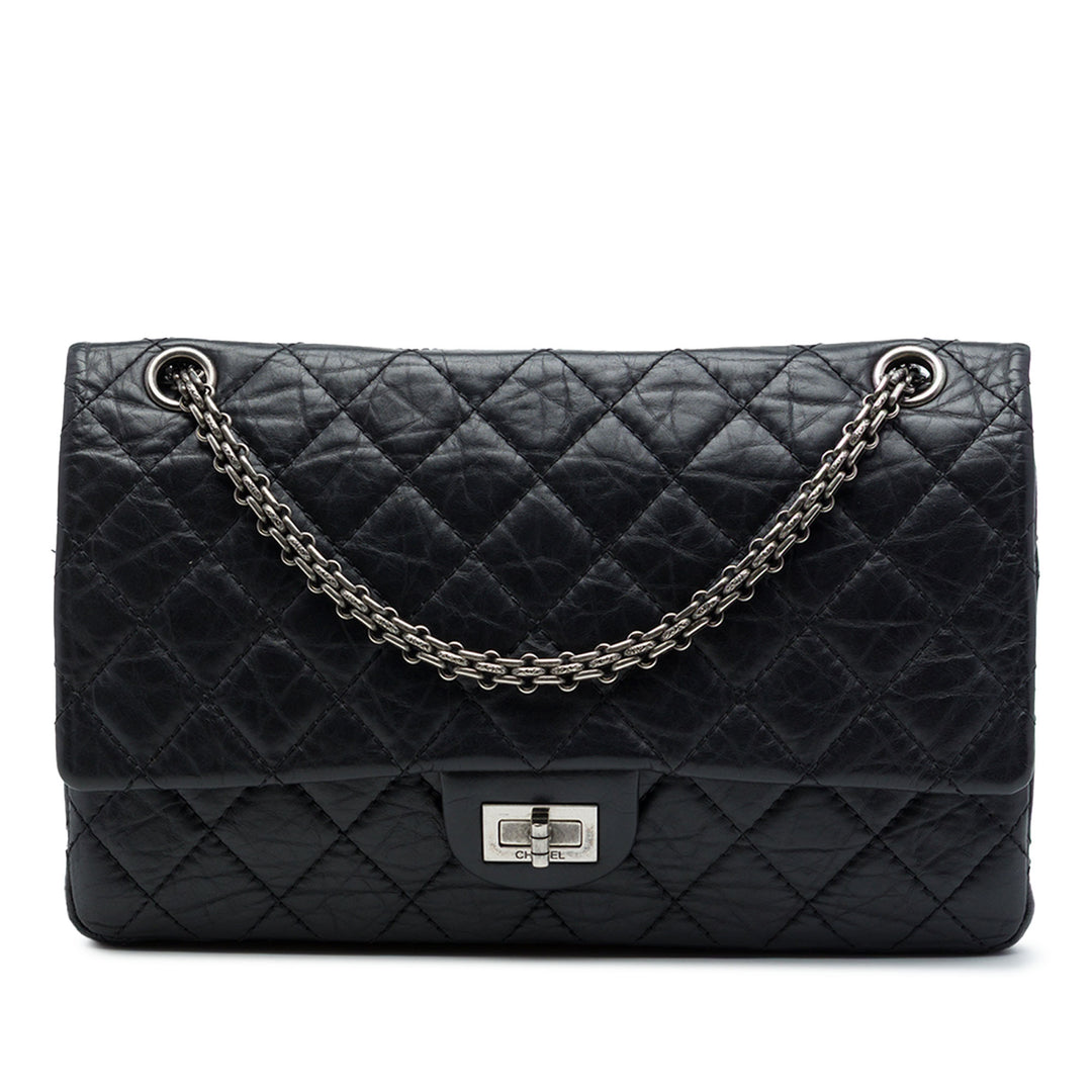 Chanel Sac porté épaule Matelassé vieilli Reissue 2.55 Double rabat 226 Cuir de veau Noir – vue principale – GABY PARIS