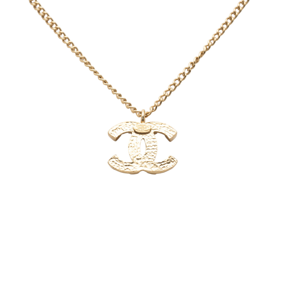 Chanel CC plaqué Pendant Collier – GABY PARIS Authentique