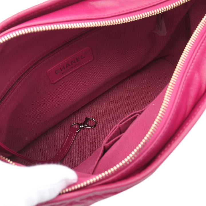 Chanel Medium vieilli Cuir de veau Gabrielle Sac porté croisé