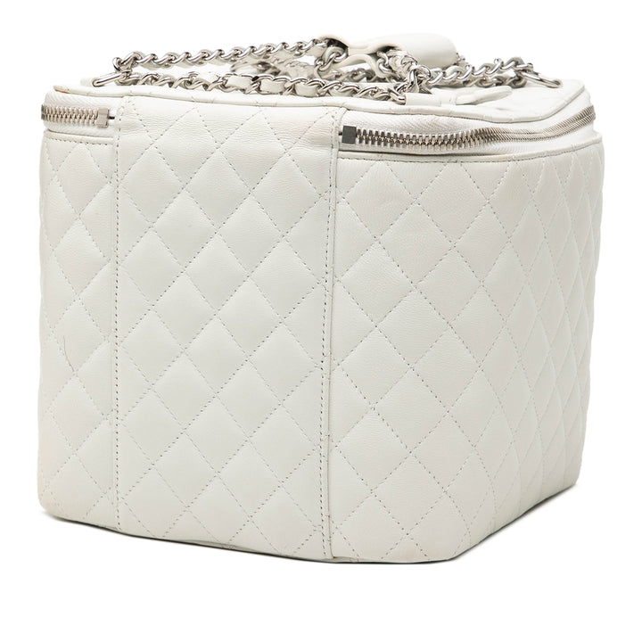Chanel Matelassé Jewelry Boîte avec chaîne Grand Cuir d'agneau