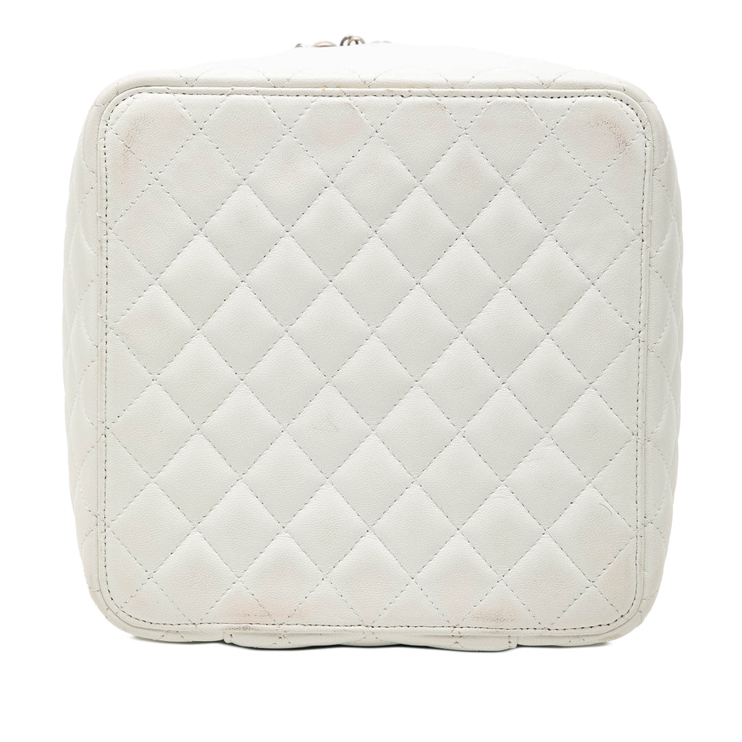 Chanel Matelassé Jewelry Boîte avec chaîne Grand Cuir d'agneau