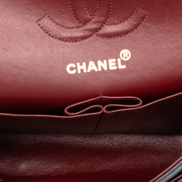 Chanel Sac porté épaule Classic Double rabat Petit Cuir d'agneau Noir – vue 4 – GABY PARIS