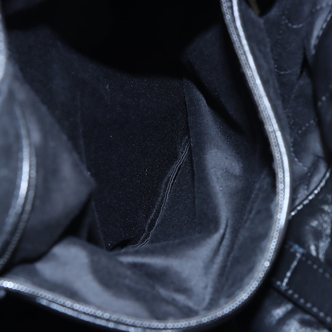 Chanel Small brillant Matelassé Cuir de veau 22 Sac à dos