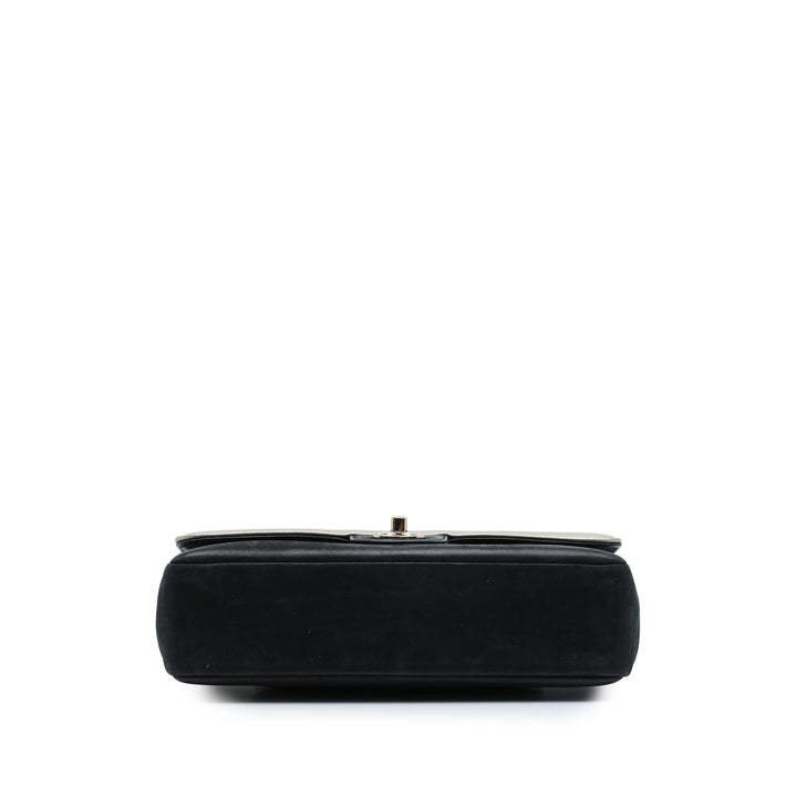 Classic Bicolore et Irisé Double rabat Moyen Cuir caviar Noir