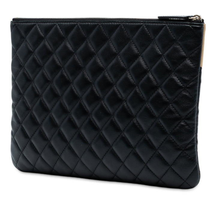 Chanel CC Bicolor Quilted Cuir d’agneau Pochette Noir – GABY PARIS Authentique