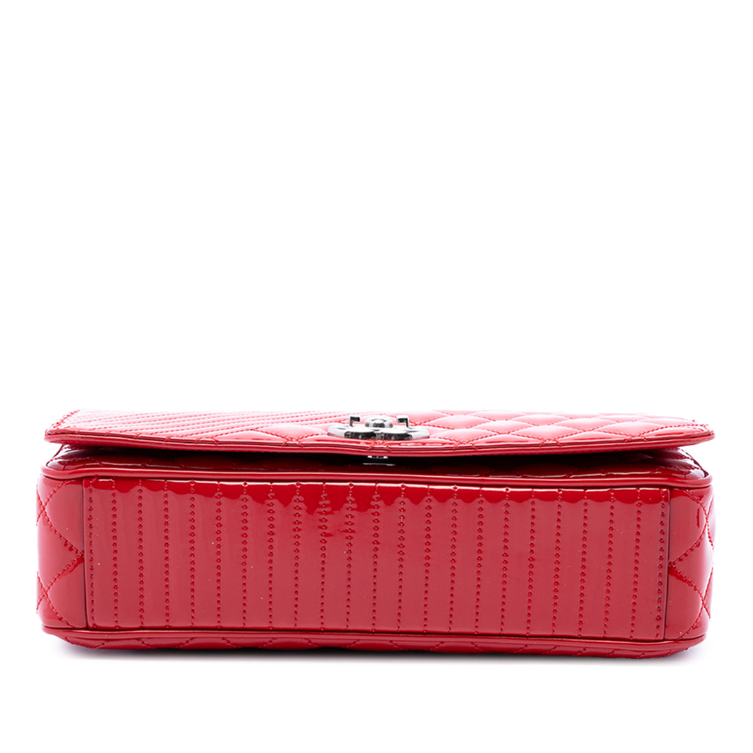 Chanel Coco Boy à rabat Moyen Rouge – vue 3 – GABY PARIS