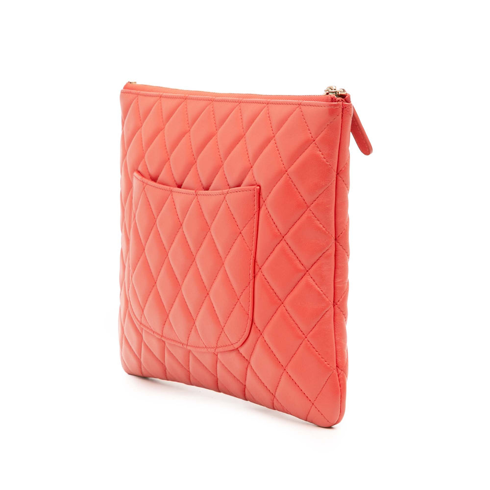 Medium Quilted Lambskin O Case Clutch Red - Gaby Paris