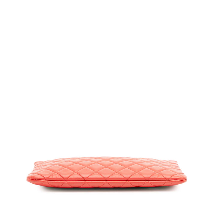 Medium Quilted Lambskin O Case Clutch Red - Gaby Paris