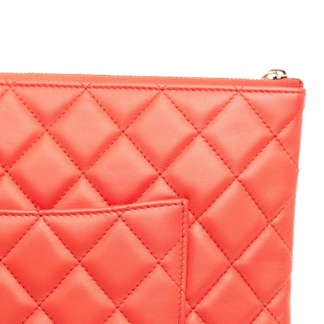 Medium Quilted Lambskin O Case Clutch Red - Gaby Paris