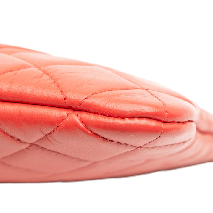 Medium Quilted Lambskin O Case Clutch Red - Gaby Paris