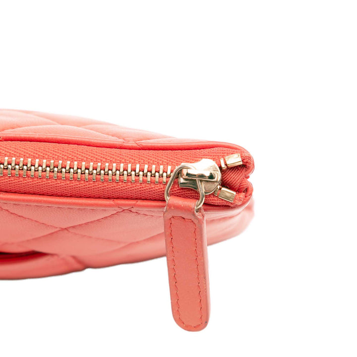 Medium Quilted Lambskin O Case Clutch Red - Gaby Paris
