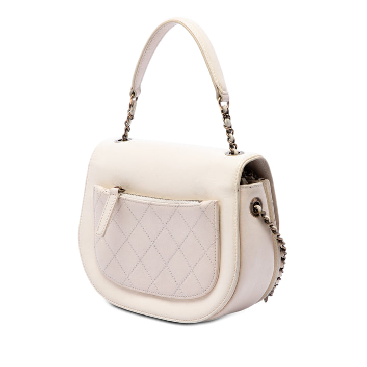 Chanel Small Cuir de veau Coco Curve à rabat