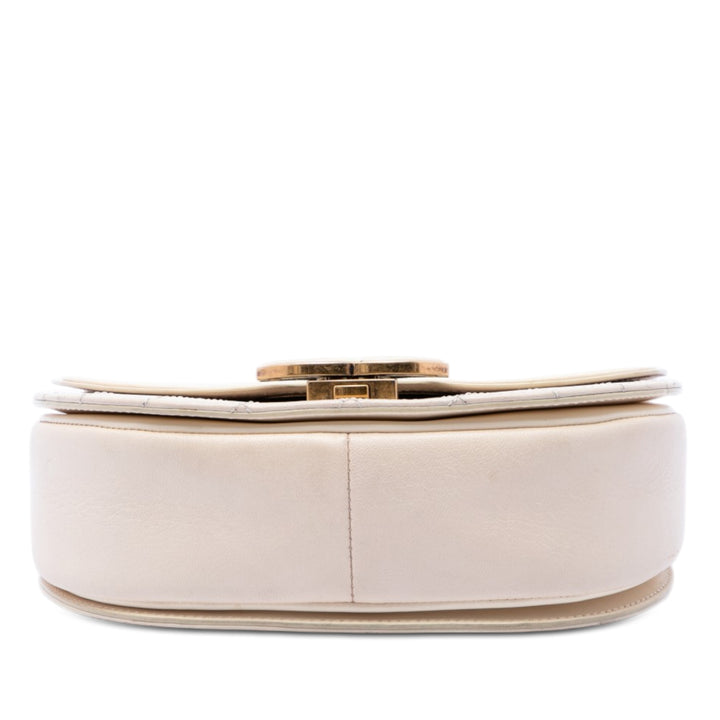 Chanel Small Cuir de veau Coco Curve à rabat