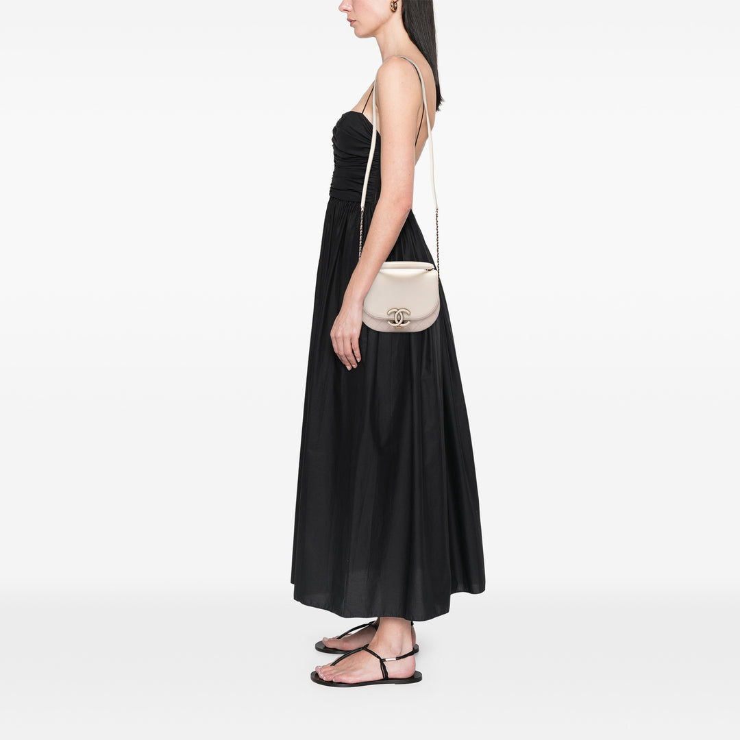 Chanel Small Cuir de veau Coco Curve à rabat