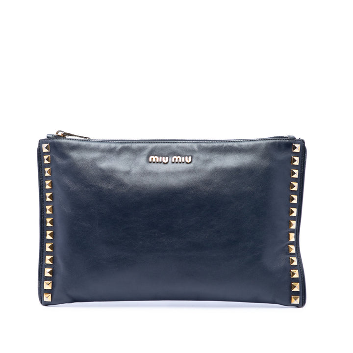 Miu Miu clouté Zippé Pochette Bleu – vue principale – GABY PARIS