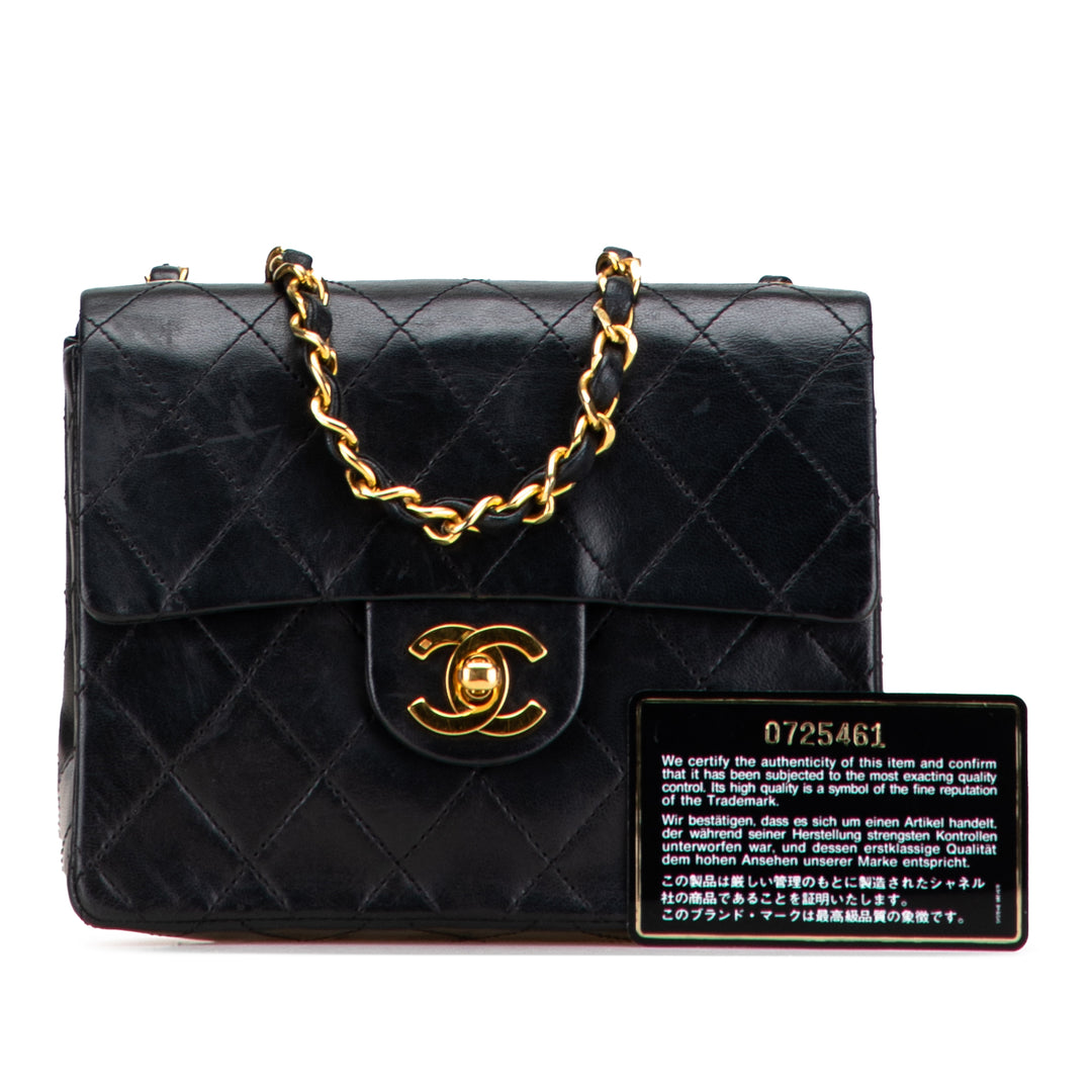 Chanel Mini Square Classic Cuir d’agneau Simple rabat Noir – GABY PARIS Authentique