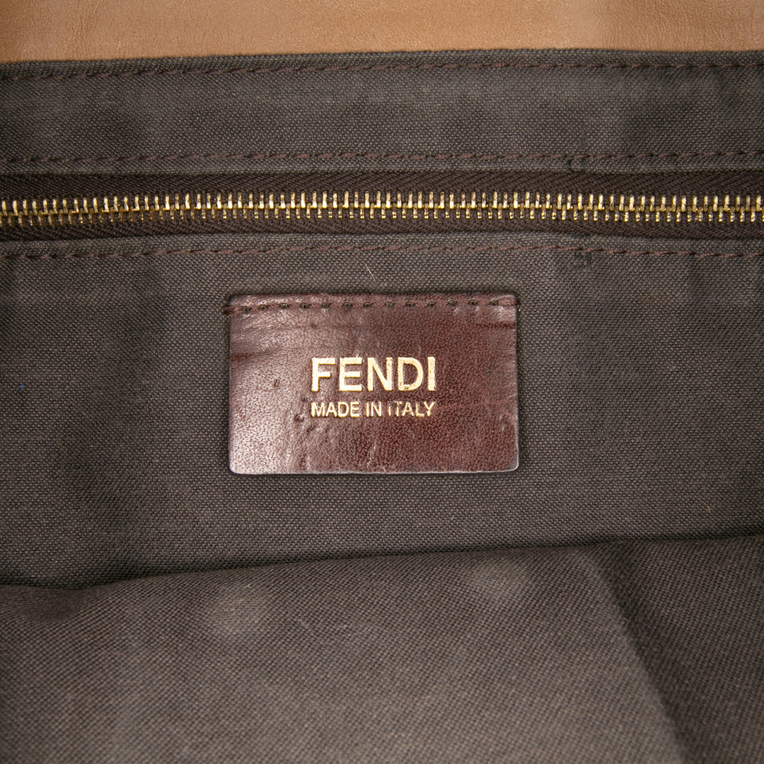 Fendi Cuir Baguette Chain à rabat – GABY PARIS Authentique