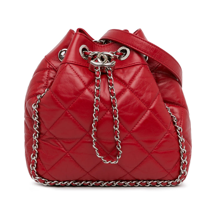 Chanel Aged Cuir de veau Chain Around Drawstring Bucket Rouge