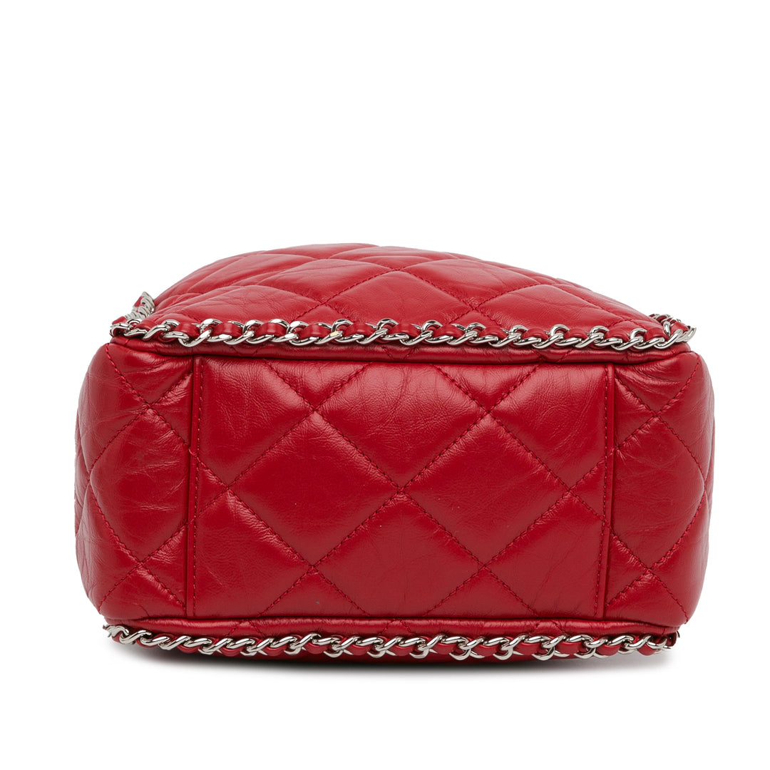 Chanel Aged Cuir de veau Chain Around Drawstring Bucket Rouge