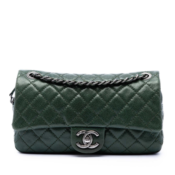 Chanel Matelassé Easy à rabat Moyen Cuir caviar