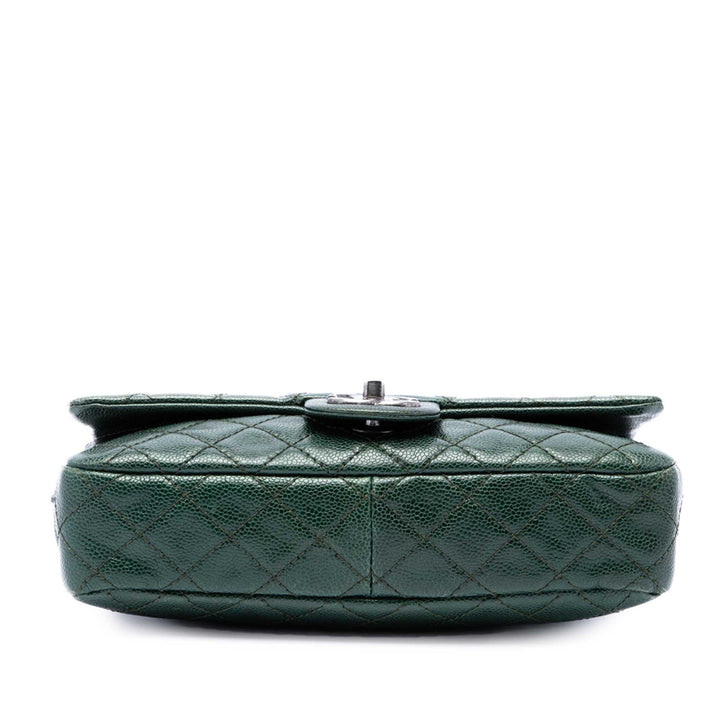 Chanel Matelassé Easy à rabat Moyen Cuir caviar