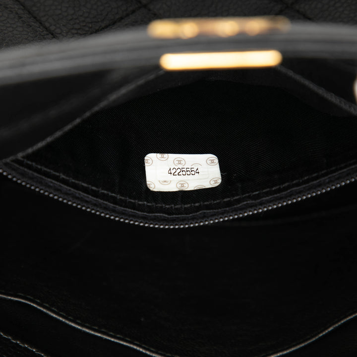 Chanel CC Matelassé Caviar Carved Buckle Boîte Sac