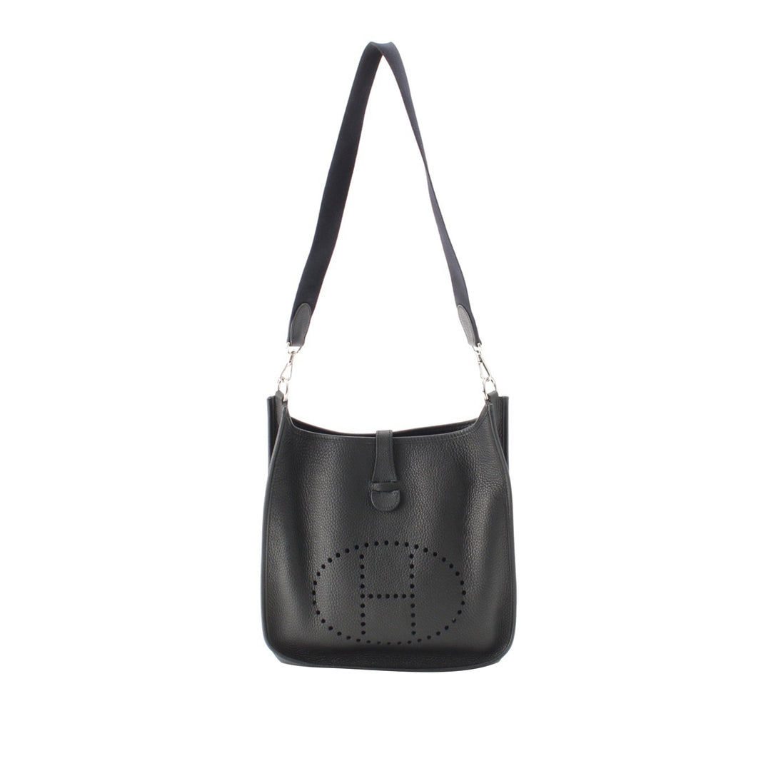 Evelyne I 33 Clémence Noir